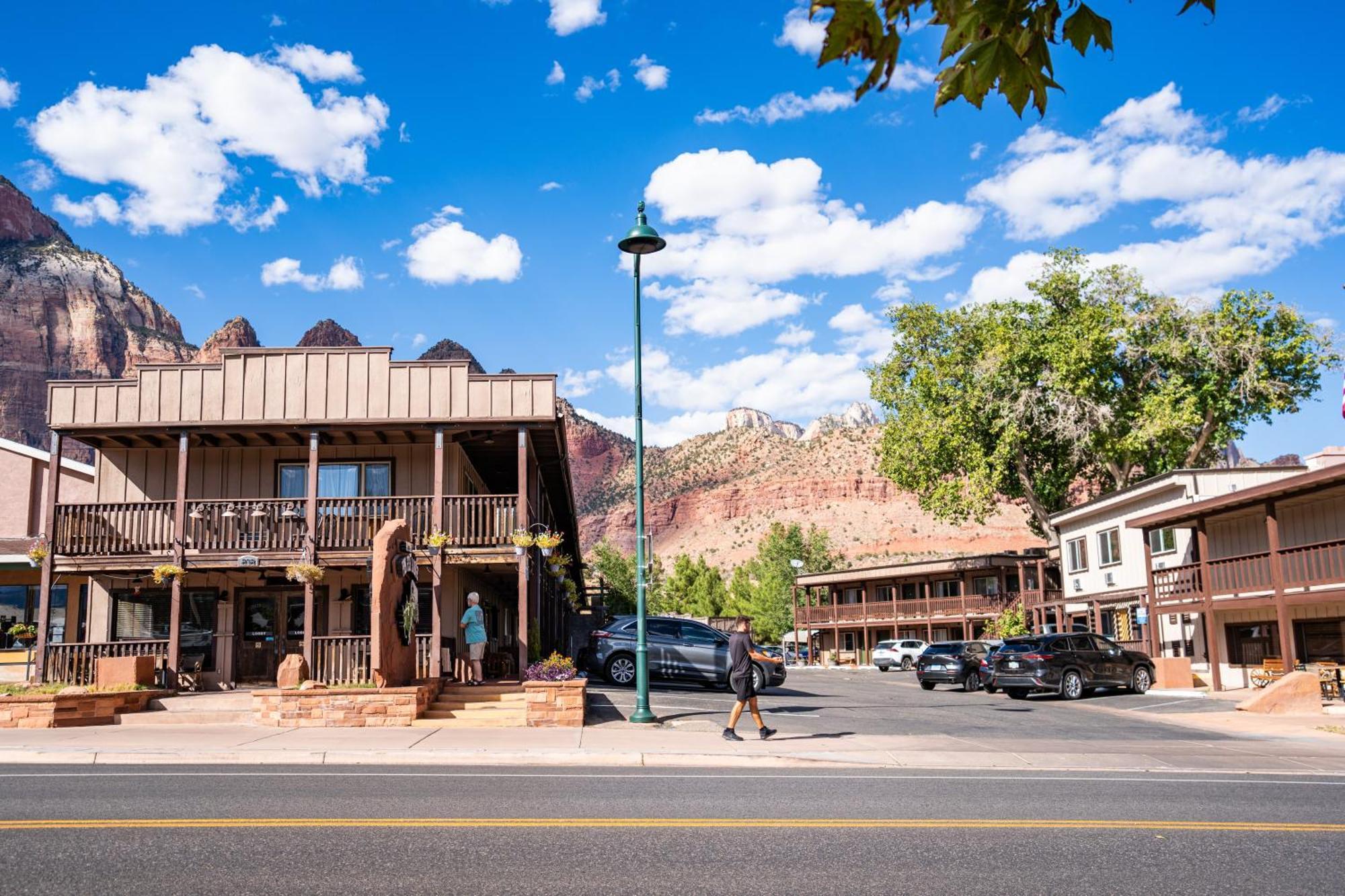 Pioneer Lodge Zion National Park-Springdale Exteriör bild