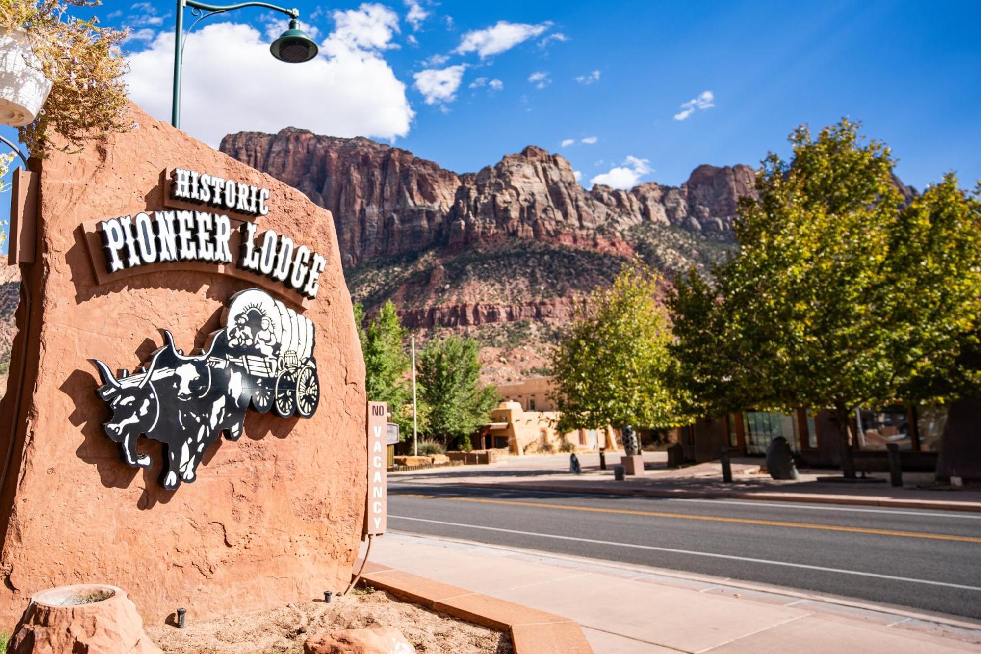 Pioneer Lodge Zion National Park-Springdale Exteriör bild