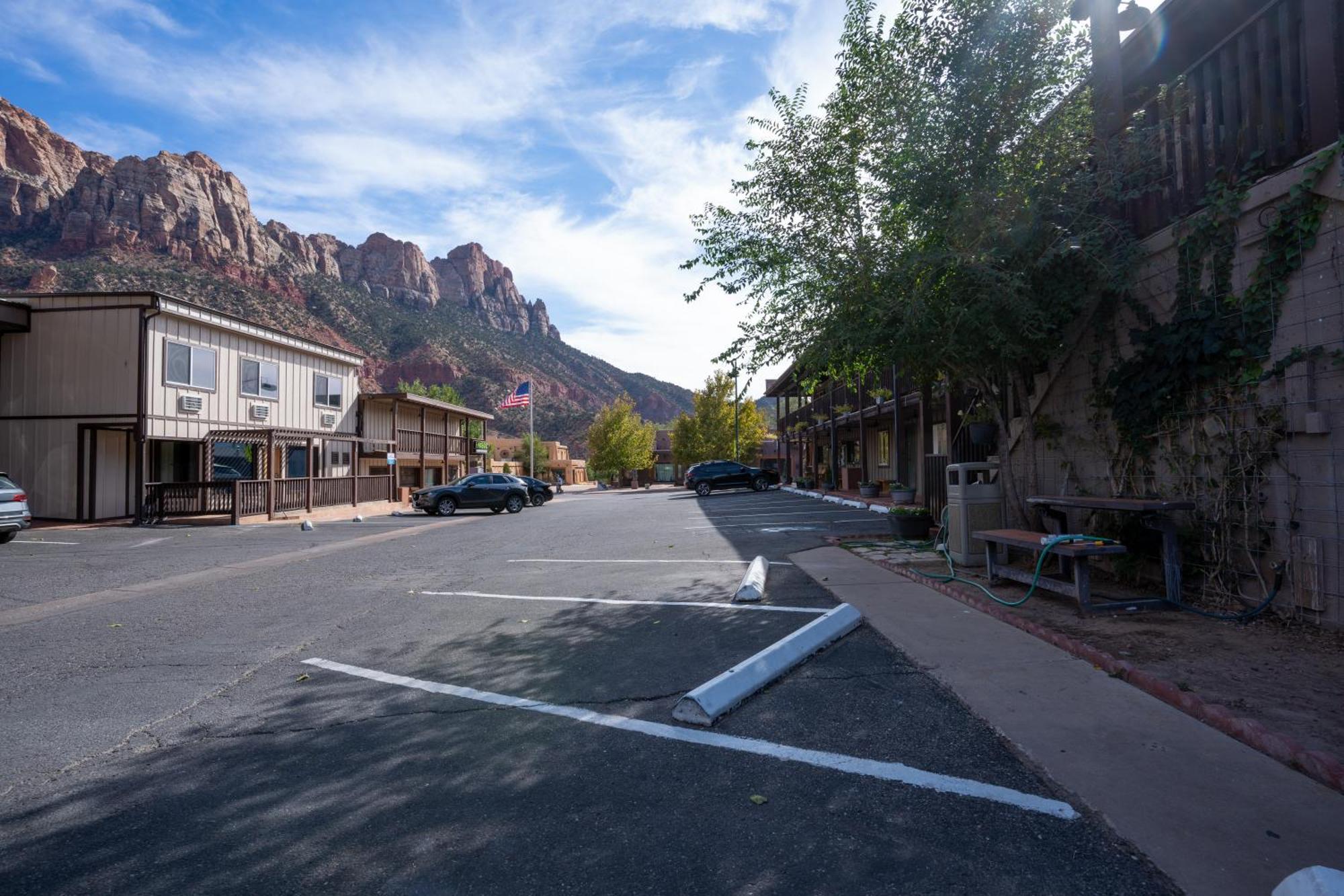 Pioneer Lodge Zion National Park-Springdale Exteriör bild