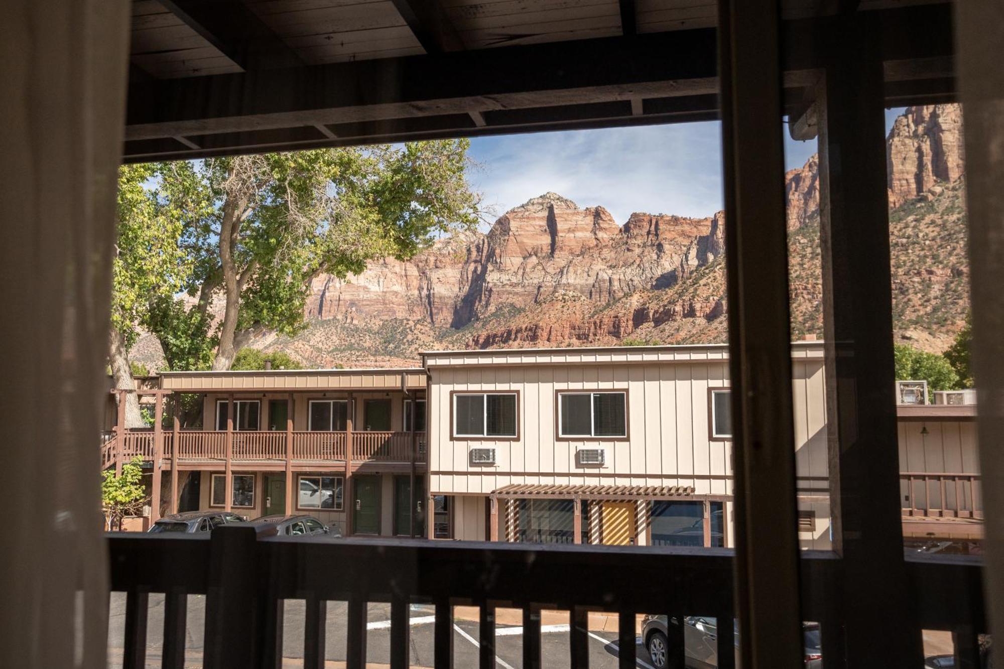 Pioneer Lodge Zion National Park-Springdale Exteriör bild